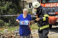 Českí hasiči nie sú hrdinami len v očiach ľudí z Moravy: Aha, koho vytiahli z trosiek zničených domov