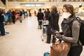 Aerolínie varujú pred problémami kvôli COVID pasom: Hrozí chaos a dlhé rady na letiskách