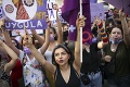 Odstúpenie od Istanbulského dohovoru má svoju dohru: Do ulíc vyšli tisíce ľudí