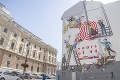 V Bratislave odhalili mural, ktorý neprehliadnete: Veľkoformátovú nástennú maľbu má teraz každé z hlavných miest V4