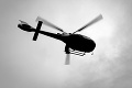 Záchranná akcia v Poľsku: Do jazera sa zrútil vrtuľník