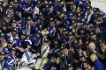 Bujaré oslavy hokejistov Tampy sa vymkli kontrole: Zničili Stanley Cup!