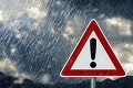SHMÚ varuje pred večernými búrkami: Pre dva okresy platí výstraha 2. stupňa