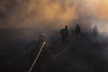 Zábery skazy: Štáty USA bojujú s mohutnými požiarmi, pri pohľade na fotky puká srdce