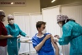 Čaká zdravotníkov povinné očkovanie? Rozpoltené názory na Slovensku! Ktorí odborníci sú za