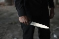 Súd rozhodol o jeho osude: Afganec, ktorý útočil nožom s 22-centimetrovou čepeľou, spoznal svoj trest