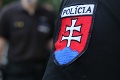 Mladík z Trenčína okradol 65-ročného muža: O pár hodín mal hlavu v smútku