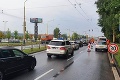 Počasie komplikuje život na Slovensku: V Prešove sú zaplavené viaceré ulice, tu sa dokonca prepadla cesta