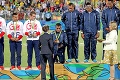 Samoobsluha na stupňoch víťazov: Aj medailové ceremoniály v Tokiu poznačila doba covidová