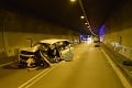 Čelná zrážka v tuneli Branisko: Pri nehode sa zranili 2 ľudia, zasahoval aj vrtuľník