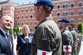 Naď dal medaily rakúskym vojakom, ktorí u nás pomáhali pri testovaní: V Petržalke zasiahli pri dráme