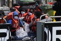 Vybrali si najnebezpečnejšiu trasu v Stredomorí: Pobrežná stráž zachránila 166 migrantov, 16 ďalších zahynulo