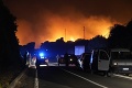 Poplach na talianskom ostrove: Pre požiare evakuovali stovky ľudí