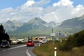 Vodiči hromžia na uzáveru vyťaženého tunela: Dopravu z diaľnice odklonili cez Tatry