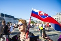 Nespokojní Slováci protestujú pred Prezidentským palácom, strana SaS reaguje: Jasná výzva