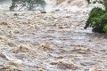 Krajina sužovaná prírodnými katastrofami: Počet mŕtvych po záplavách môže dosiahnuť hrozivé číslo