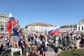 Protestujúci blokujú centrum Bratislavy: Dopravný podnik informuje, ako chodí MHD