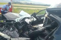 Vážna nehoda! Pri Beňadikovej sa čelne zrazili dve autá a cyklista, zasahoval aj vrtuľník