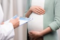 Variant delta má byť strašiakom najmä pre tehotné ženy: Britské organizácie vyzývajú k okamžitému očkovaniu