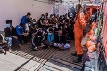 V Stredozemnom mori je rušno: Humanitárne organizácie v noci zachránili stovky migrantov pred smrťou