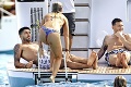 Messi a Suárez dovolenkujú na Ibize: Zábava s deťmi a sexi manželkami na luxusnej jachte