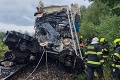 Hrozivá zrážka dvoch vlakov v Česku! Najmenej traja ľudia zomreli, desiatky utrpeli zranenia
