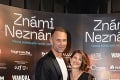 Veľkolepá premiéra filmu Známi neznámi, dorazila aj Čaputová s partnerom:  Aha, čo urobili počas fotenia!