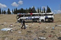 Autobus v Turecku vyletel z cesty a prevrátil sa: Vyhaslo najmenej 14 ľudských životov