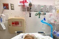 Teuško, ktorý sa narodil bez píšťalových kostí, podstúpil liečbu v USA: Statočný chlapček má za sebou poslednú operáciu
