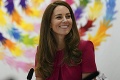 Na premiére novej bondovky boli aj Kate s Williamom: Ten detail na vojvodkyni si musel všimnúť každý!
