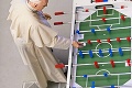 Neodolal: Pápež František si zahral stolný futbal, kto vyhral zápas?