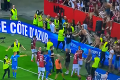 V Nice to na futbale vrelo: Agresívni fanúšikovia zranili futbalistov Marseille
