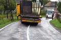 Hrozivo vyzerajúca nehoda na východe Slovenska: Čelná zrážka autobusu s kamiónom
