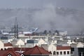 Výbuchy na letisku v Kábule: Počet obetí stúpol na 72