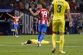 Bizarný vlastný gól obral Villarreal o triumf nad Atléticom Madrid. Tréner Emery kopal do stien aj fliaš!