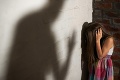 Otec videl video, ako pedofil znásilňuje jeho dcérku: Drsná odplata a šokujúce rozhodnutie súdu!