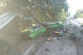 Hrozivá nehoda v Dolnom Kubíne: Po zrážke zostala z auta len kopa šrotu