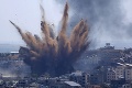 Izrael vrátil úder: Po raketovom útoku z Gazy znova ostreľoval ciele Hamasu