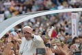 Počas návštevy pápeža na východe ošetrili 35 pacientov: Dvaja skončili v nemocnici