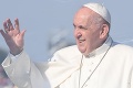 Rehabilitoval pápež Bezáka?! Celebroval na svätej omši spolu so Svätým Otcom