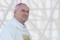 Tri mesiace od spoločnej omše odvolaného arcibiskupa a Františka: Ako pomohlo Bezákovi stretnutie s pápežom?!