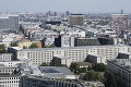 Berlín rieši problém s bývaním: Mesto skupuje od developerov 15-tisíc bytov