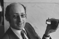 Otec počítačov Sinclair († 81) dal svetu prvú vreckovú kalkulačku: S jedným vynálezom však pohorel