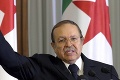 Pohreb exprezidenta Alžírska Buteflika: Jeho 20-ročná vláda prešpikovaná korupciou sa skončila potupou
