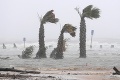 Americkí meteorológovia upozorňujú ľudí: Nad Atlantikom sa vytvára tropická búrka