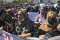 Afganky opäť vyšli do ulíc: Od Talibanu žiadajú jediné