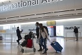 Obrovský chaos na letiskách a staniciach v Británii: Čo sa stalo?!