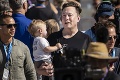 Elon Musk je opäť slobodný: Rozišiel sa so svojou priateľkou Grimes