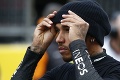 Vystrašený Lewis Hamilton zrazil vlastného mechanika: Srdce som mal až v krku
