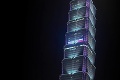 10. najvyšší mrakodrap sveta rozjasnila slovenská vlajka: Poďakovanie za veľké gesto